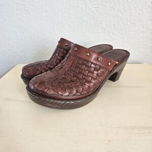 Born Clog Women 9 Brown Braided Woven Leather Shoes Closed Toe Studded
